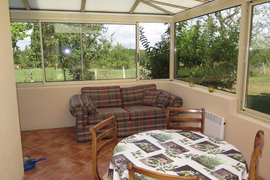 Les Petits Self Contained 2 Bedroom Apartment Molieres (Dordogne) Buitenkant foto